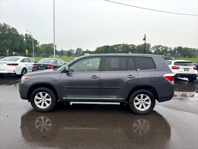 used 2013 Toyota Highlander car, priced at $9,995