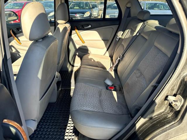 used 2006 Saturn Vue car, priced at $3,995