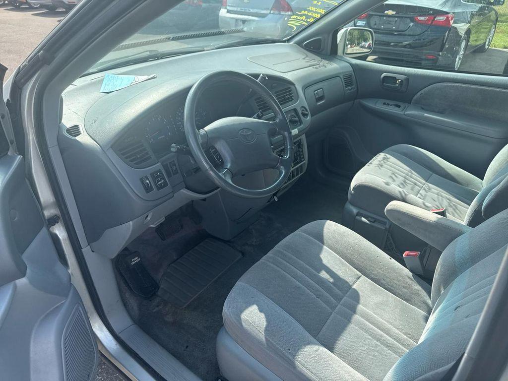 used 2002 Toyota Sienna car, priced at $3,495