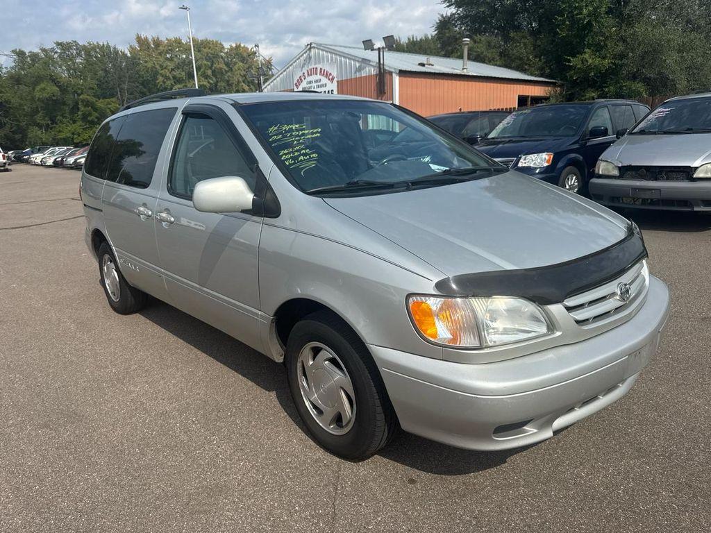 used 2002 Toyota Sienna car, priced at $3,495