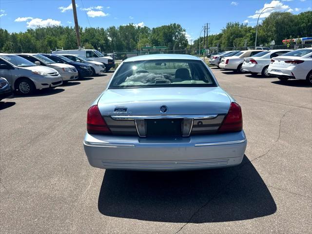 used 2007 Mercury Grand Marquis car, priced at $4,995