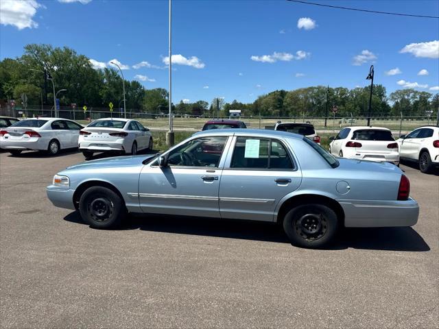 used 2007 Mercury Grand Marquis car, priced at $4,995
