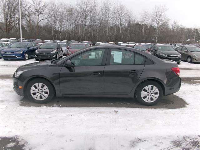 used 2014 Chevrolet Cruze car, priced at $5,995