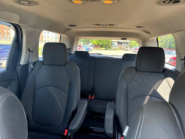 used 2015 GMC Acadia car, priced at $7,995
