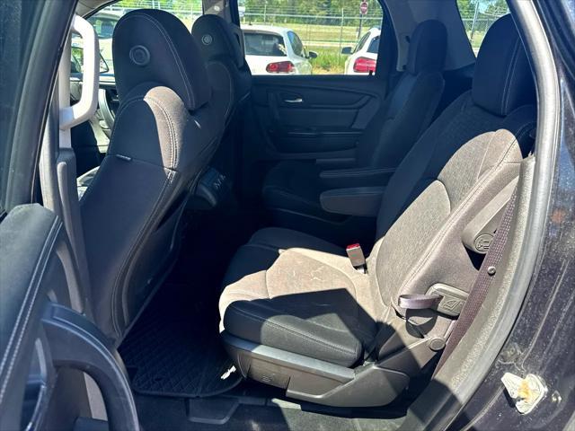 used 2015 GMC Acadia car, priced at $7,995