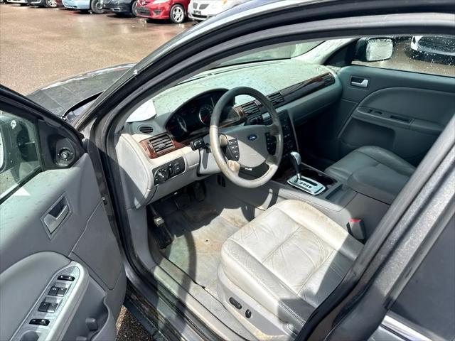used 2006 Ford Five Hundred car, priced at $3,495