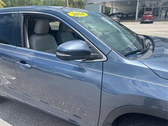 used 2014 Toyota Highlander car, priced at $14,000