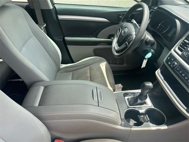 used 2014 Toyota Highlander car, priced at $14,000