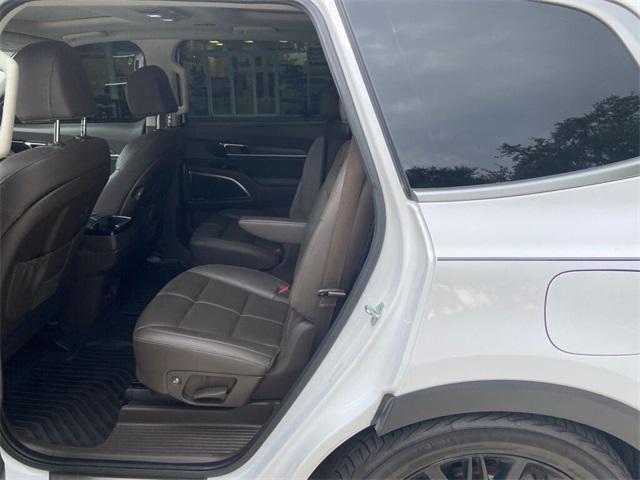 used 2022 Kia Telluride car, priced at $32,000
