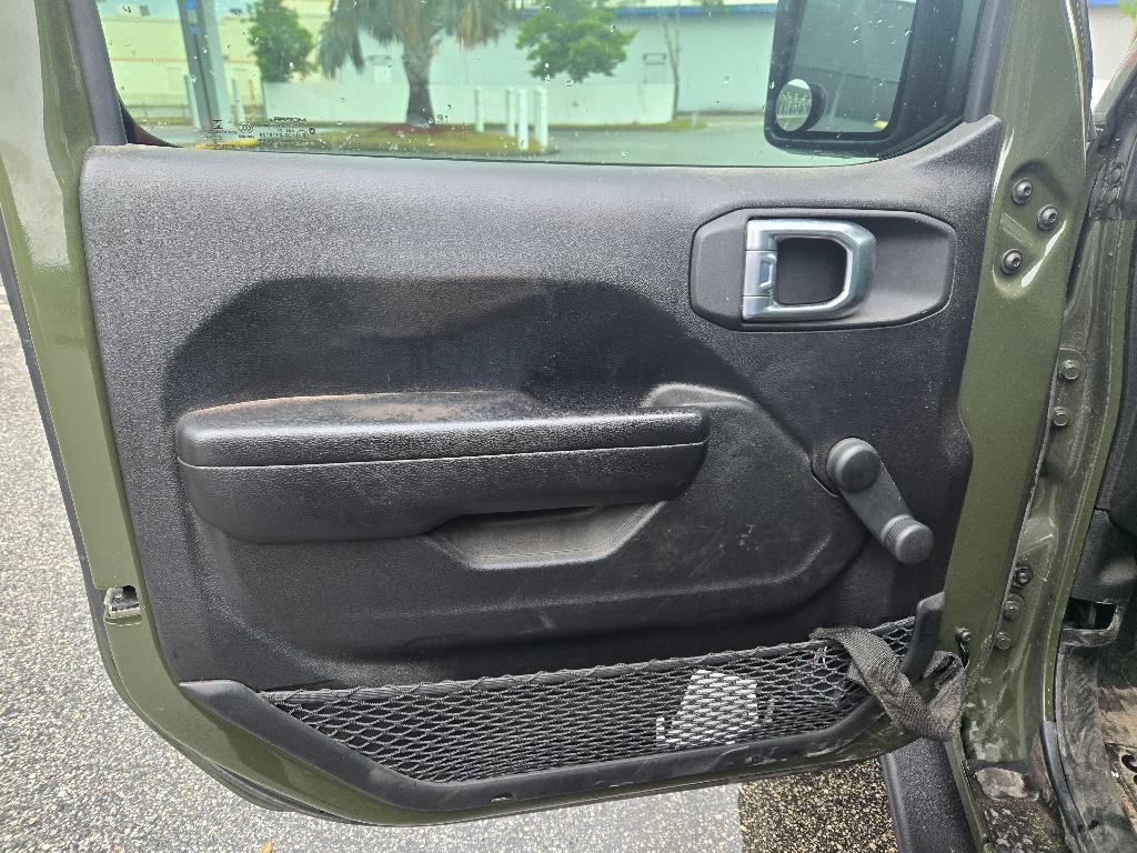 used 2021 Jeep Wrangler Unlimited car, priced at $32,000