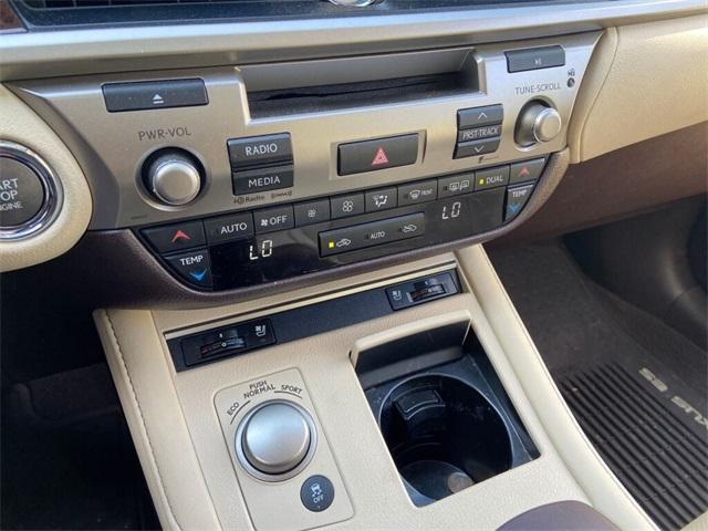 used 2016 Lexus ES 350 car, priced at $18,500