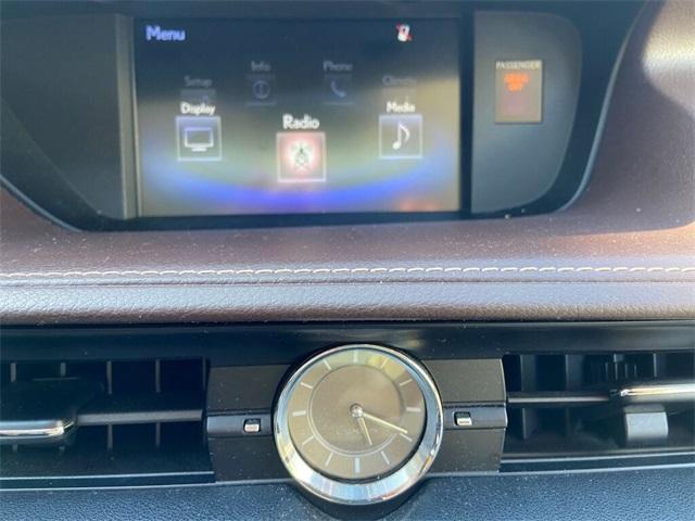 used 2016 Lexus ES 350 car, priced at $18,500