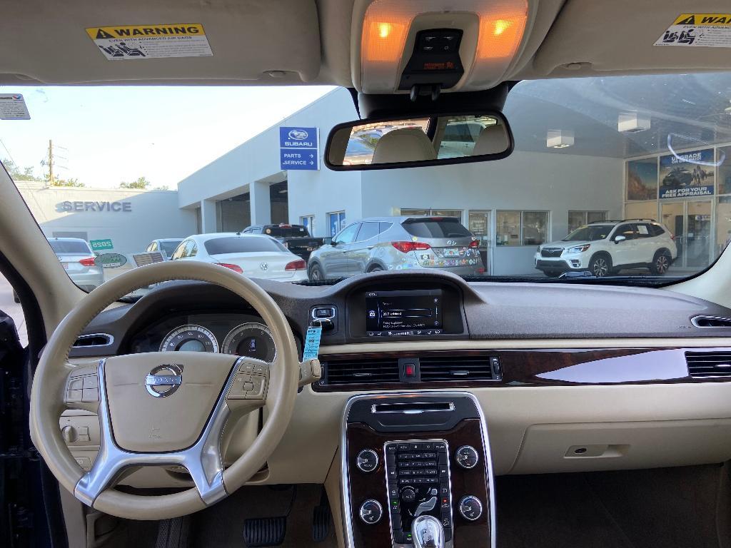 used 2013 Volvo XC70 car, priced at $11,000