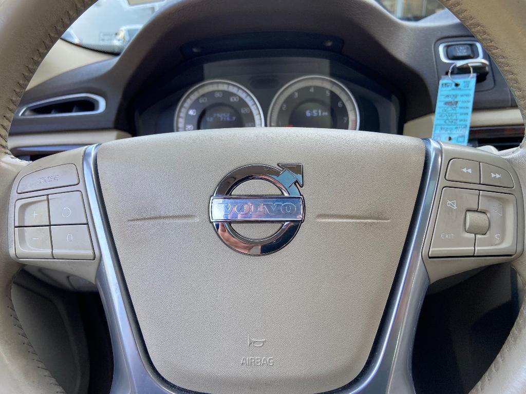 used 2013 Volvo XC70 car, priced at $11,000