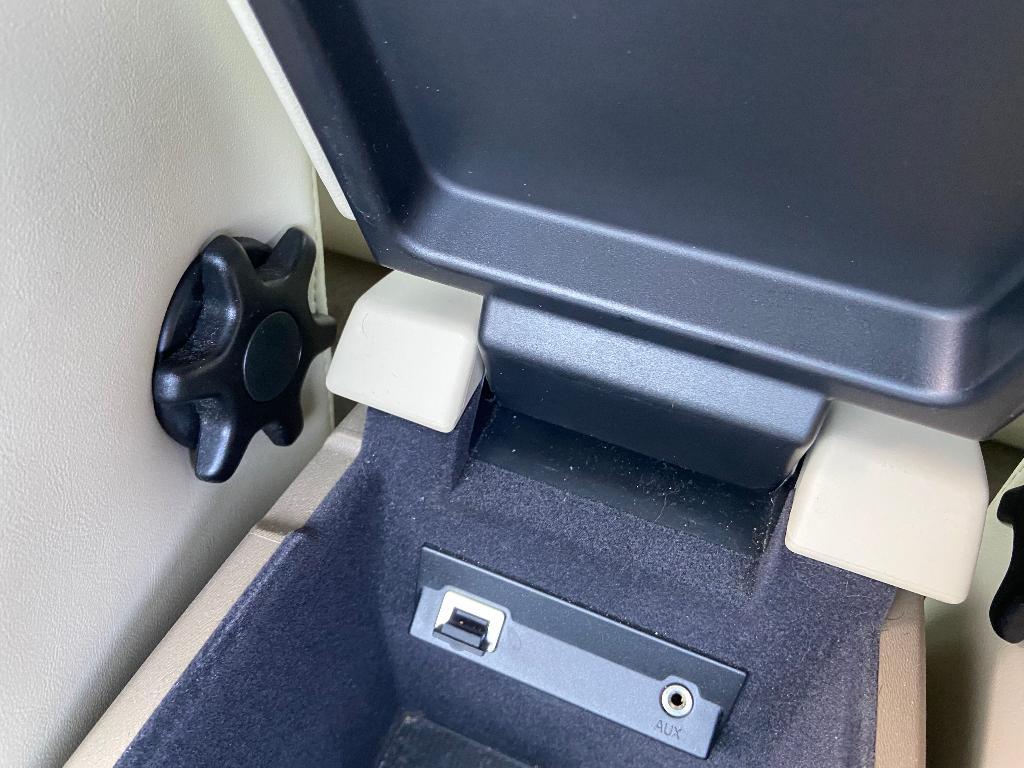 used 2013 Volvo XC70 car, priced at $11,000