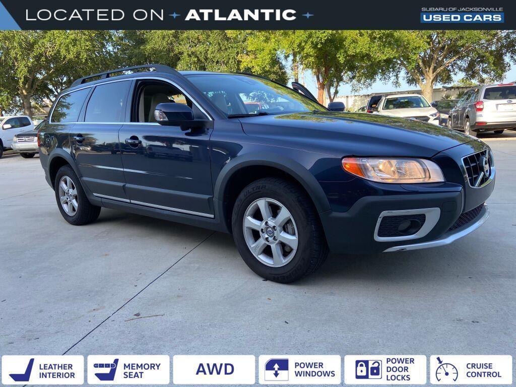 used 2013 Volvo XC70 car, priced at $11,000