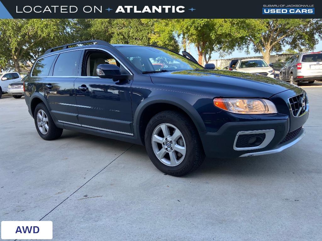 used 2013 Volvo XC70 car, priced at $11,000