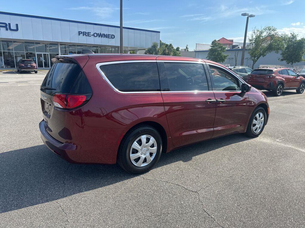 used 2018 Chrysler Pacifica car, priced at $15,000