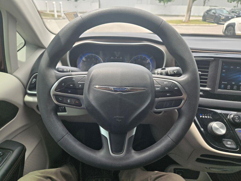 used 2018 Chrysler Pacifica car, priced at $16,500