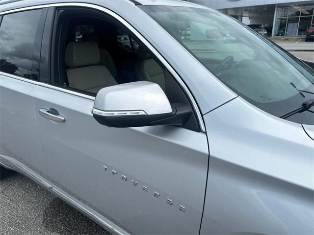 used 2022 Chevrolet Traverse car, priced at $33,000