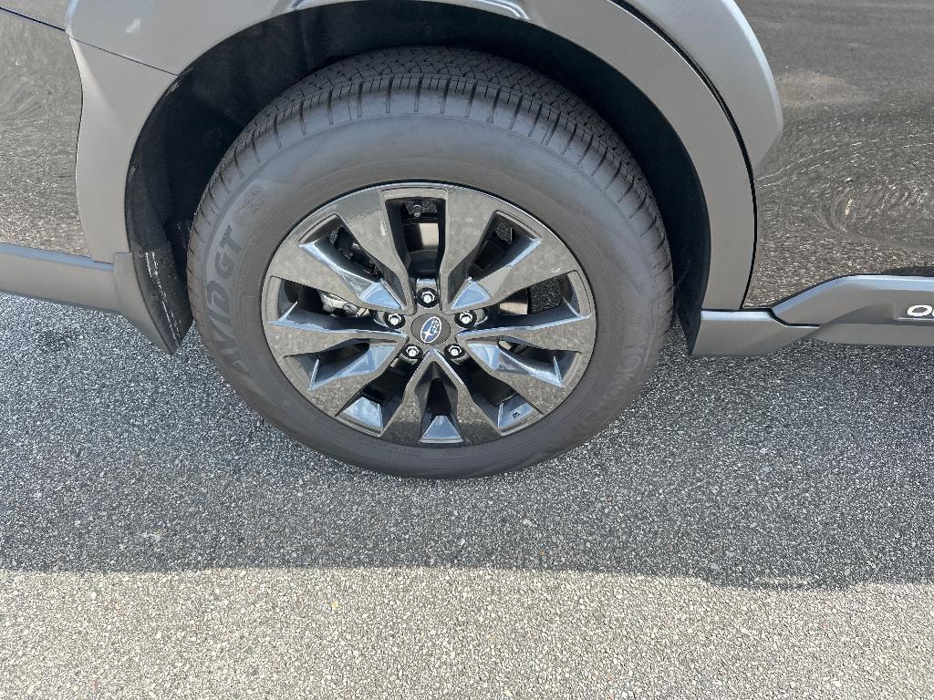 used 2025 Subaru Outback car, priced at $38,000