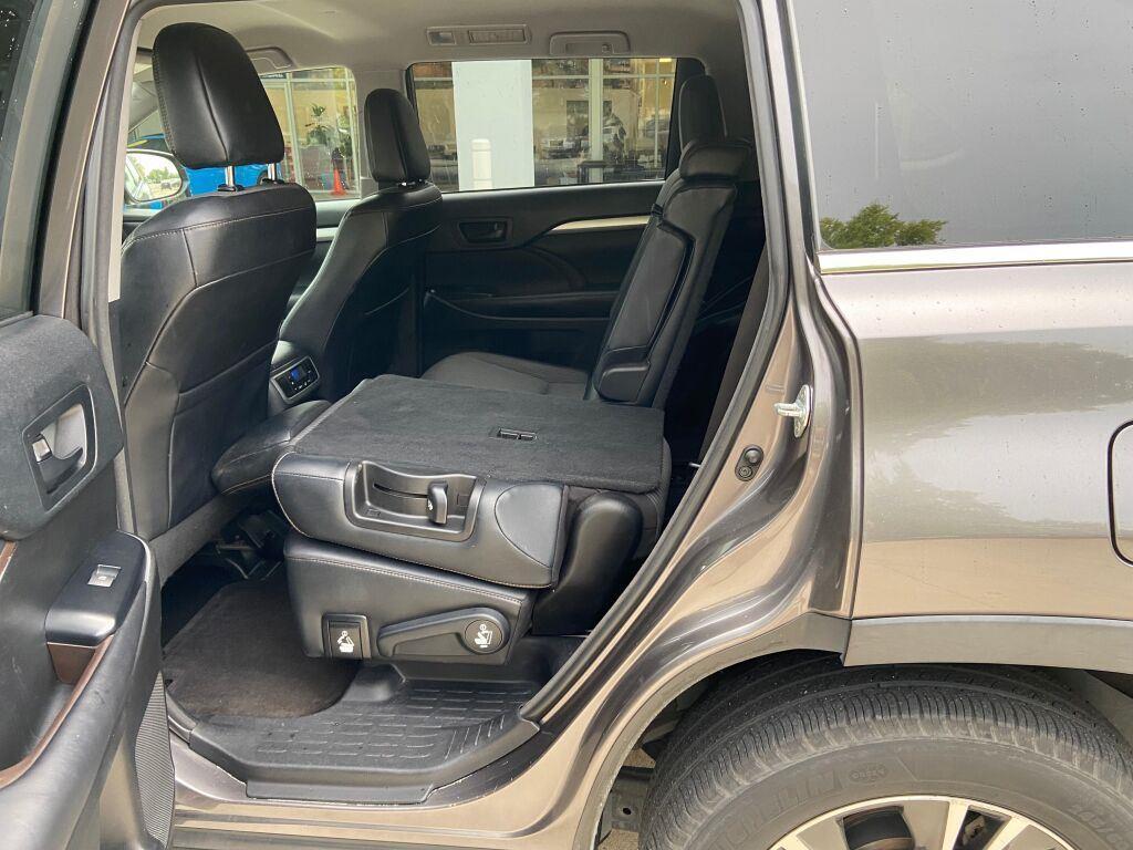used 2018 Toyota Highlander car, priced at $19,000