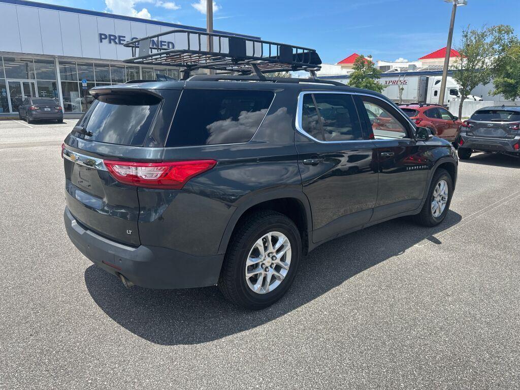 used 2021 Chevrolet Traverse car, priced at $17,000