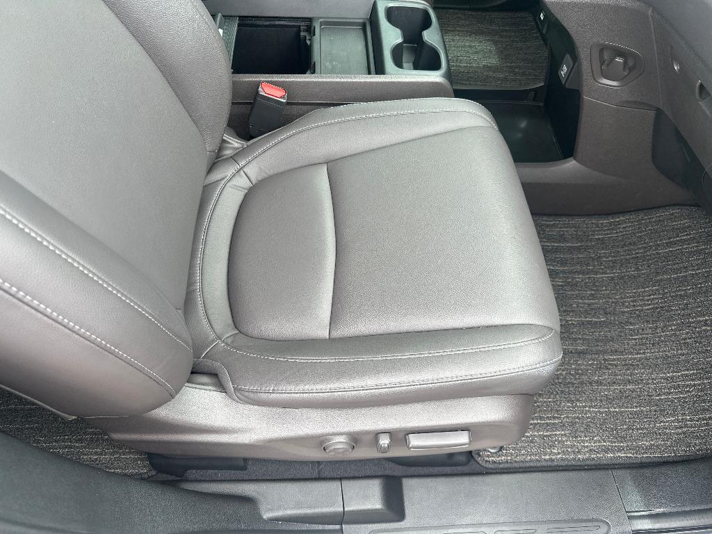 used 2022 Honda Odyssey car, priced at $32,000
