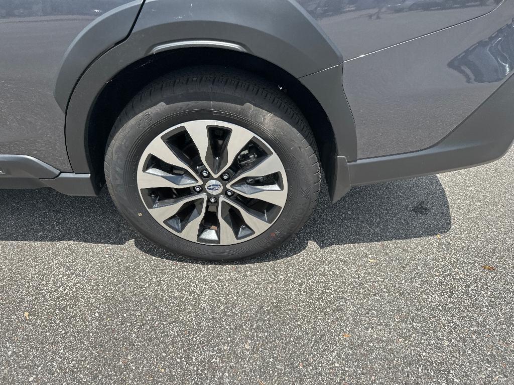 used 2025 Subaru Outback car, priced at $40,500