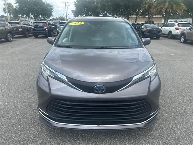 used 2023 Toyota Sienna car, priced at $39,500