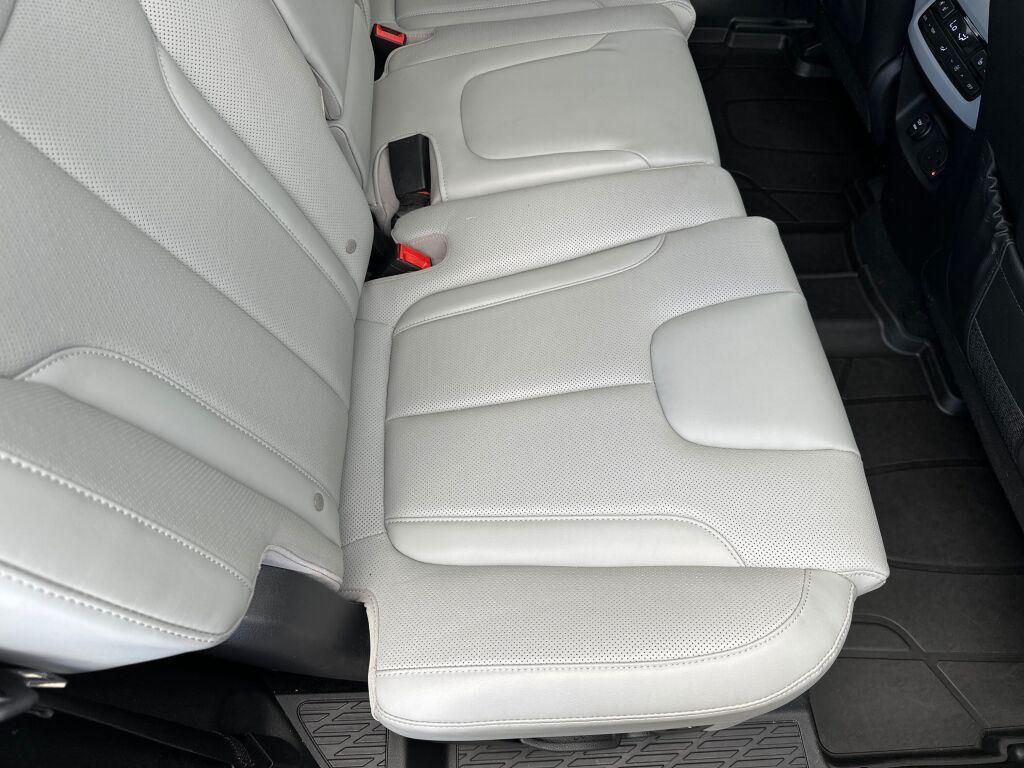 used 2023 Hyundai Palisade car, priced at $34,000