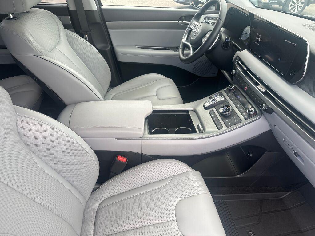 used 2023 Hyundai Palisade car, priced at $34,000