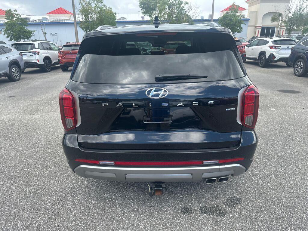 used 2023 Hyundai Palisade car, priced at $34,000