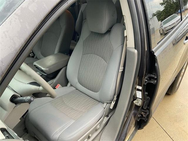 used 2013 Chevrolet Traverse car, priced at $9,500