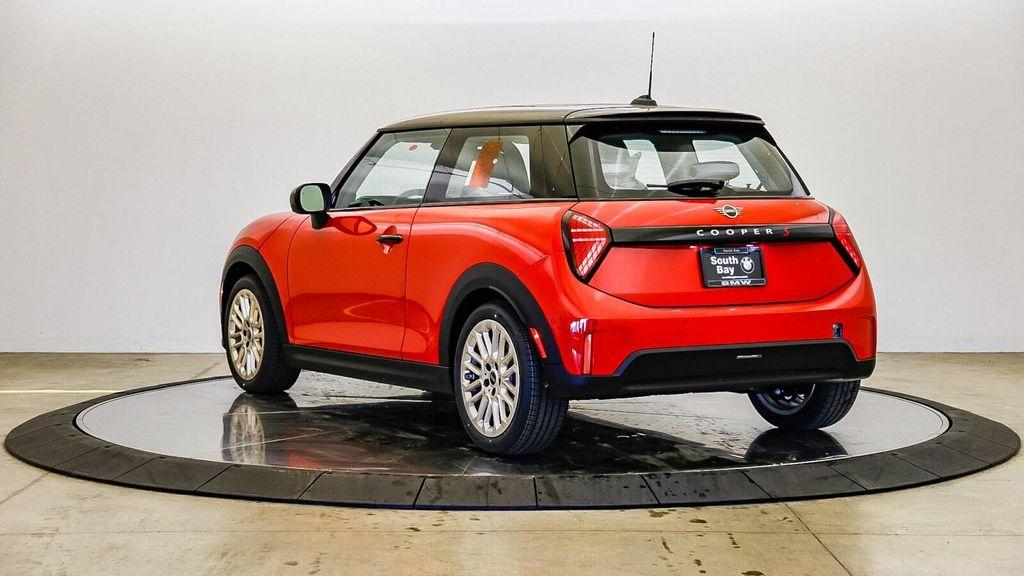 new 2025 MINI Hardtop car, priced at $37,810