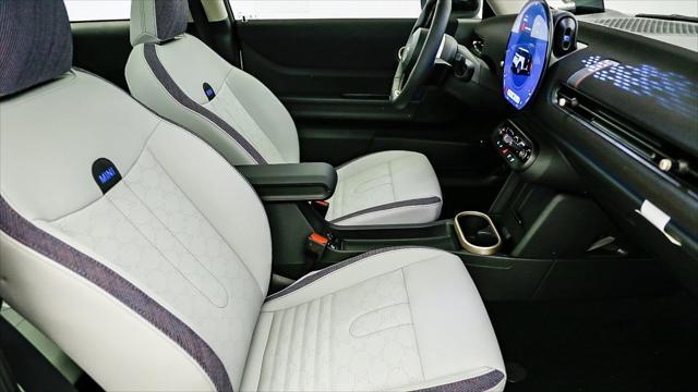 new 2025 MINI Hardtop car, priced at $35,680