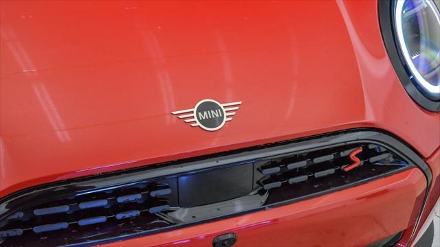 new 2025 MINI Hardtop car, priced at $37,810