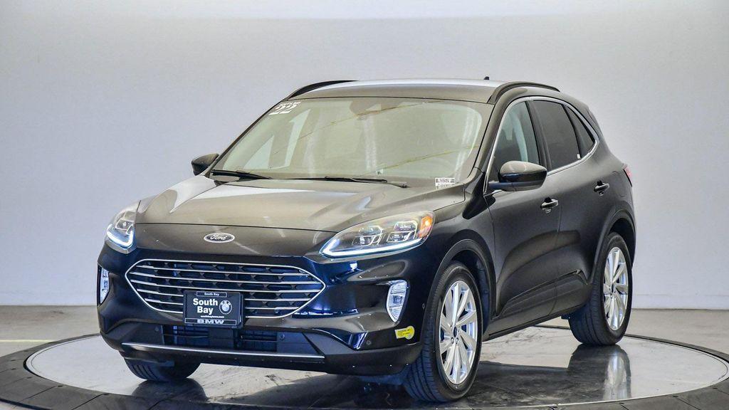 used 2022 Ford Escape car, priced at $24,999