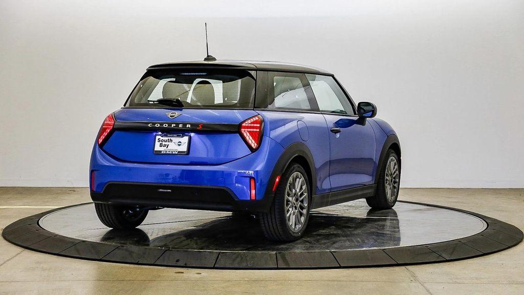 new 2025 MINI Hardtop car, priced at $35,980