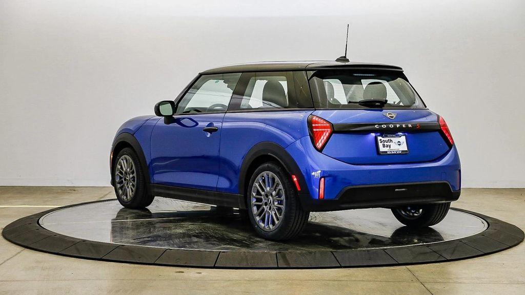 new 2025 MINI Hardtop car, priced at $35,980