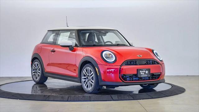 new 2025 MINI Hardtop car, priced at $32,420