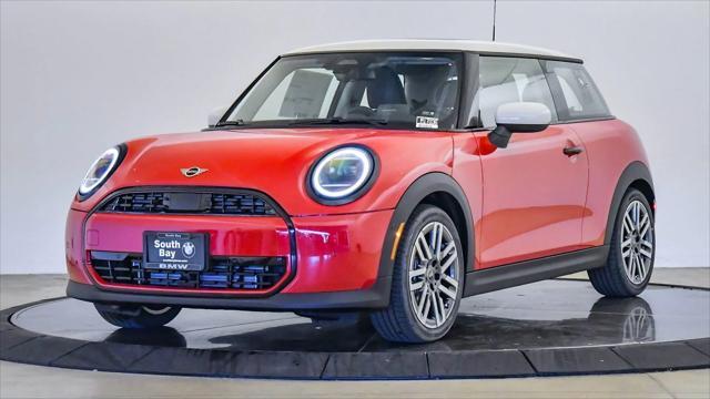 new 2025 MINI Hardtop car, priced at $32,420