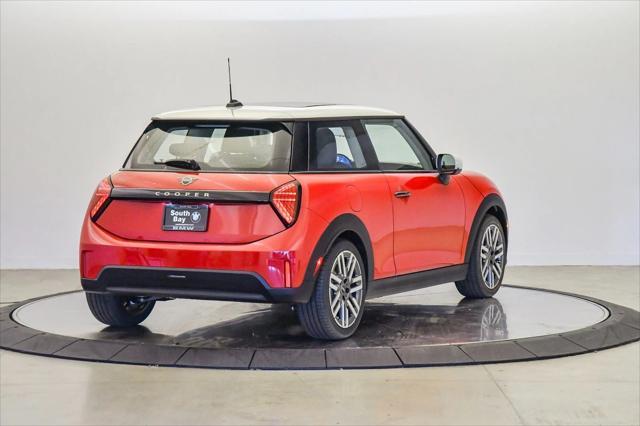 new 2025 MINI Hardtop car, priced at $32,420