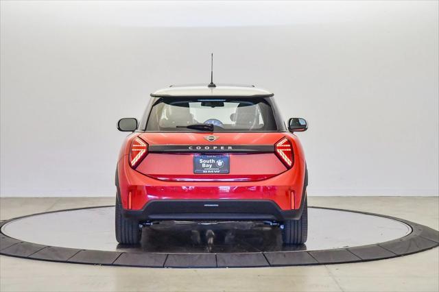 new 2025 MINI Hardtop car, priced at $32,420