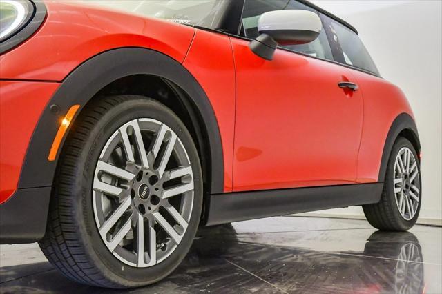 new 2025 MINI Hardtop car, priced at $32,420