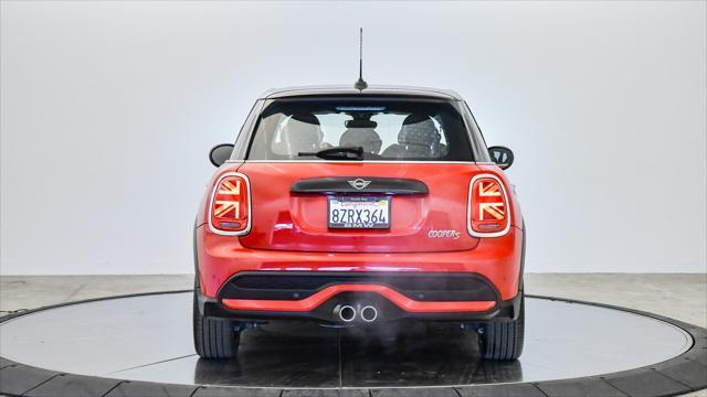 used 2022 MINI Hardtop car, priced at $25,599