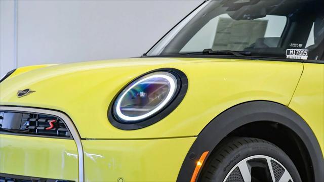 new 2025 MINI Hardtop car, priced at $35,895