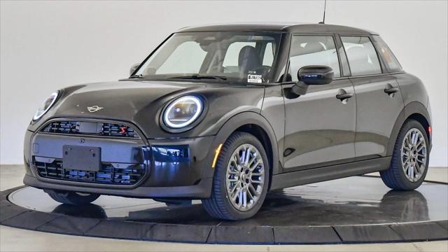 new 2025 MINI Hardtop car, priced at $38,295