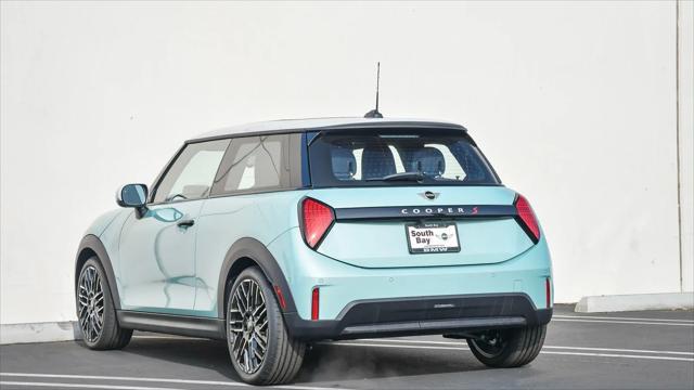 new 2025 MINI Hardtop car, priced at $35,980