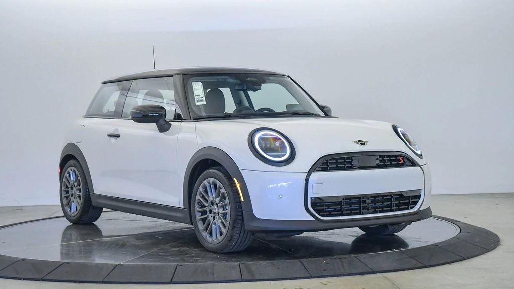 new 2025 MINI Hardtop car, priced at $35,595